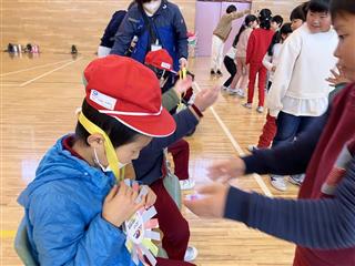 最後に前沢小学校の友達からペンダントをもらいました。