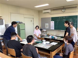 まずは自己紹介。