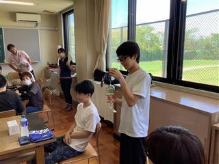 １人１人完成した作品を発表しました。