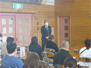 菅原PTA会長さんからごあいさついただきました。