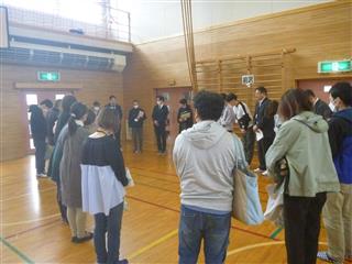 地域交流活動　地区ごとに集まっていただき、顔合わせをしました。
