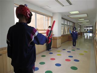 〇学年レクリエーション
<br>
　学年でレクリエーションを企画し、調理・ダンス・スポーツ・文化に分かれて活動を楽しみました。