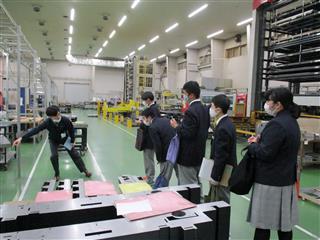 進路１グループは株式会社千田精密工業に事業所見学に行ってきました。