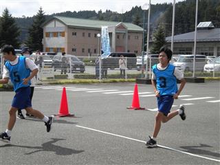 県下に名を轟かせる健脚揃い！接戦のロードレース大会でした。
<br>
