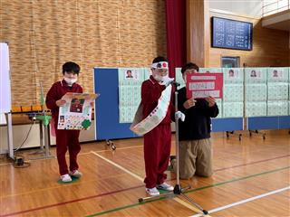 児童会役員選挙<br>
来年度の児童会執行部を決める選挙を行いました。