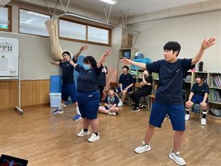 体育では、ヒューマンテトリスに挑戦しました。