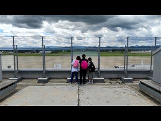 女子３人組♪
<br>
飛行機は飛び立った後でした・・・。(泣)