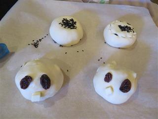 パンは、こんな感じにできました。可愛い？パンダのパンも作りました。