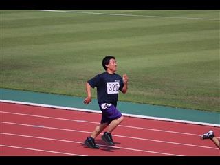 ５０ｍ走男子。自己ベストを目指して力走しました。