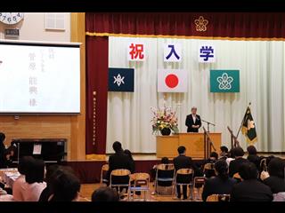 来賓祝辞
<br>
菅原ＰＴＡ会長さんから、児童生徒、保護者さんに向けて温かいお言葉をいただきました。