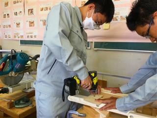 友達との協力が欠かせません。