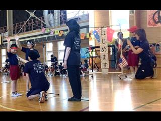《開会式》
<br>
１年生の可愛らしい開会の言葉、赤白団長の立派な選手宣誓で運動会が始まりました。