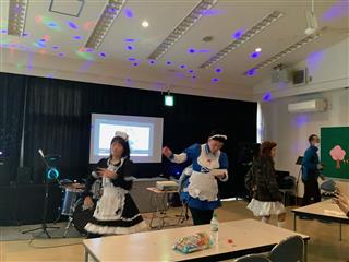 可愛いメイドさんダンス♪萌え燃え着火！
