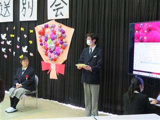 スライド係の生徒から、「思い出の写真」の紹介です。