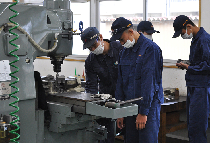 岩手県立宮古商工高校 工業校舎 機械システム科